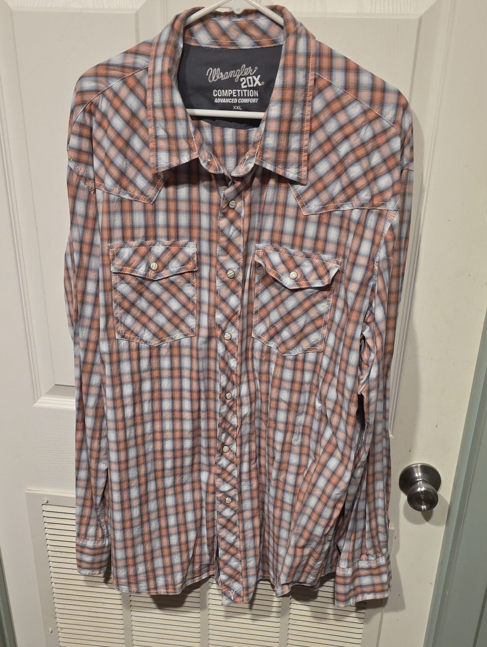 Wrangler Men’s Orange & Blue Plaid Western Shirt
